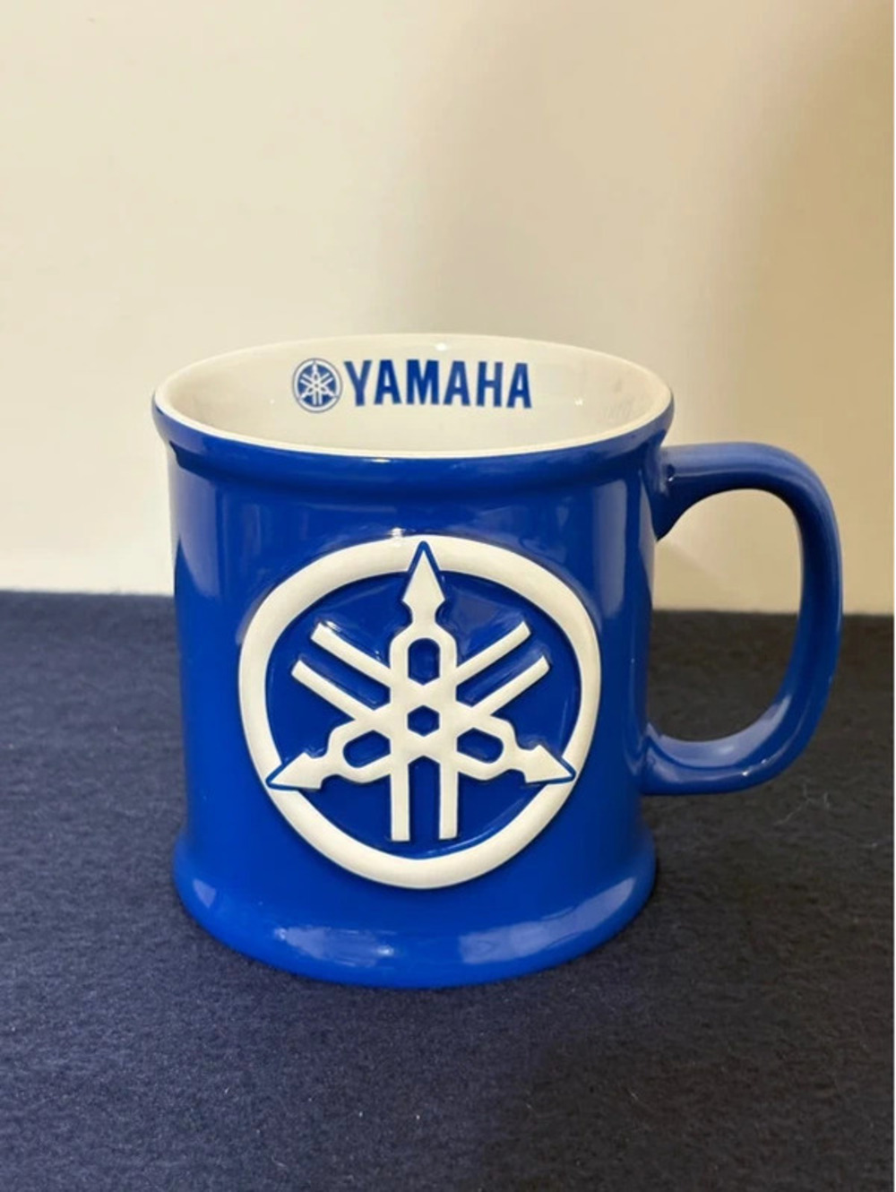 Yamaha Blue & White Tuning Forks 3D Logo Lg Coffee/Tea Mug VTG